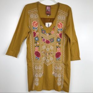 Johnny Was Swing Back Embroidered NWT Knit Tunic sz S